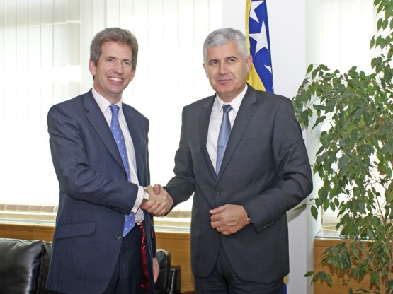 Susret predsjedavajućeg Doma naroda dr. Dragana Čovića s ambasadorom Velike Britanije